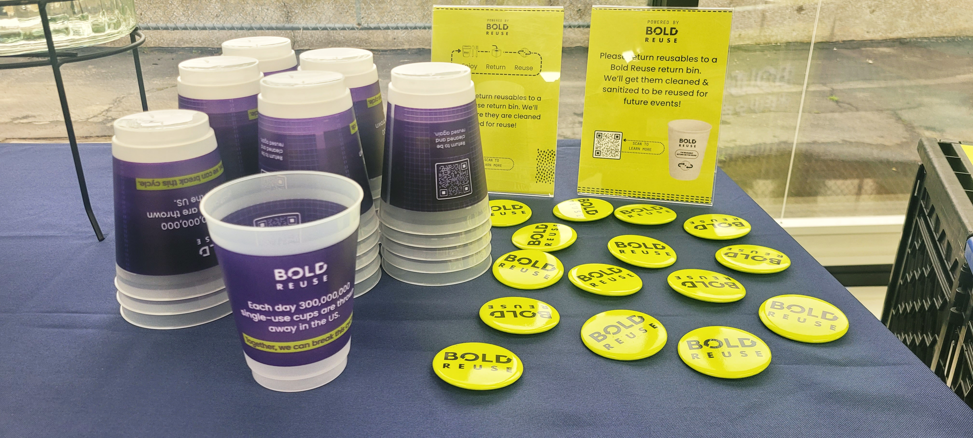 Examples of the Bold Reuse cups on a table