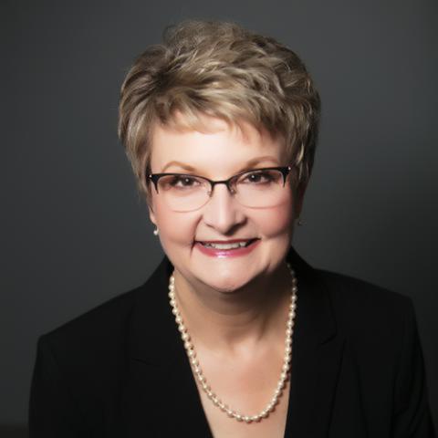 Headshot of Janee Hanzlick