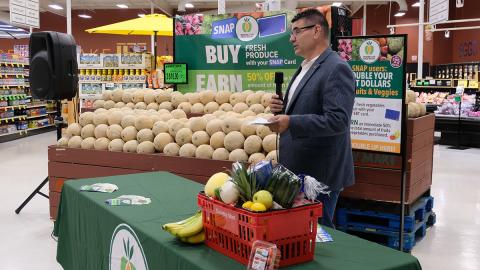 Double Up Food Bucks event at Town and Country Supermarkets in Salem, Mo.