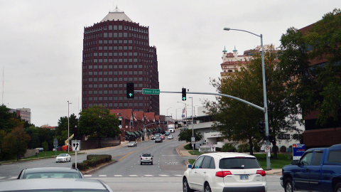 Commuting to work Kansas City Plaza area