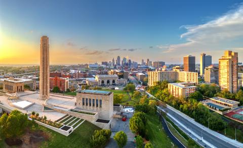 Kansas City skyline in twilight with World War I Memorial