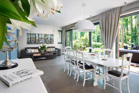 short-term-rental-housing-image-living-room