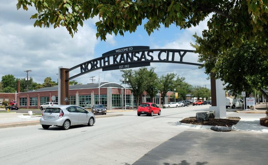 Archway over downtown North Kansas City