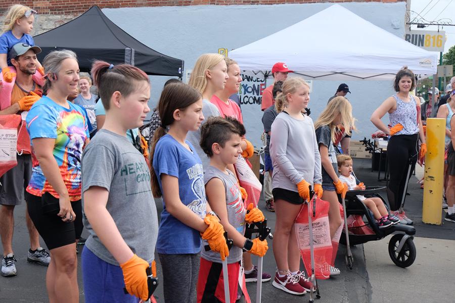 A group with plogging supplies
